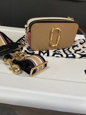 Marc Jacobs Beige and Pink Snapshot Leather Crossbody with Gold Hardware